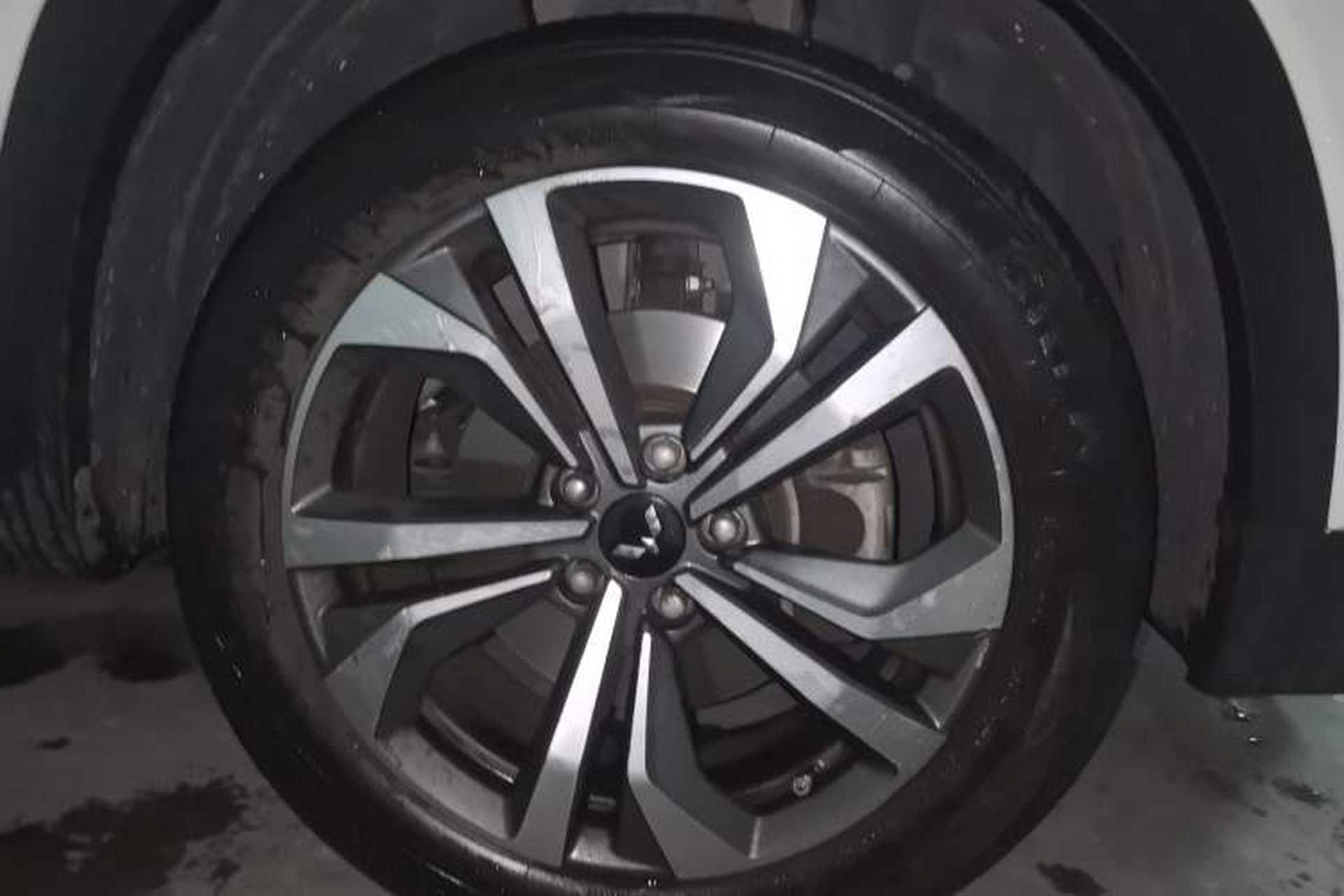 Used Wuling Asta 2021 1.5T CVT Star曜 Edition Right Front Wheel Hub