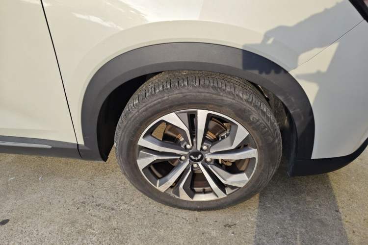 Used Wuling Asta 2021 1.5T CVT Star曜 Edition Right Front Wheel Hub