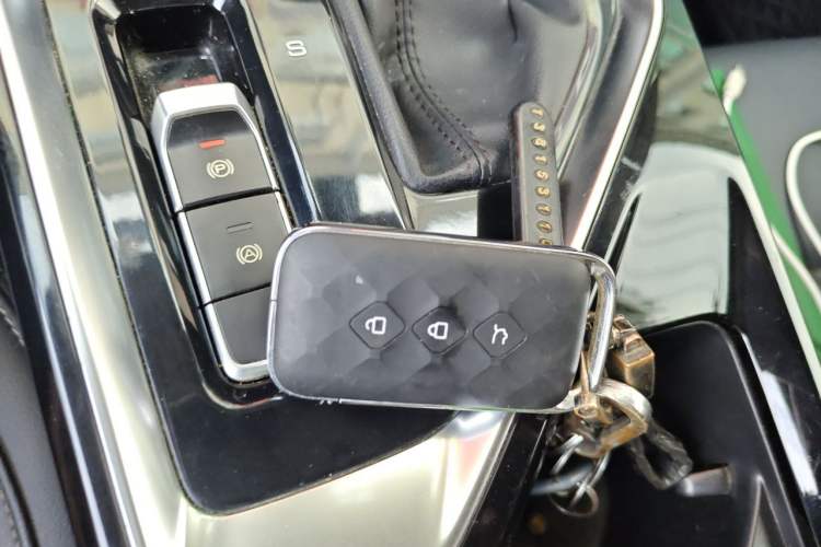 Used Wuling Asta 2021 1.5T CVT Star曜 Edition Vehicle Key