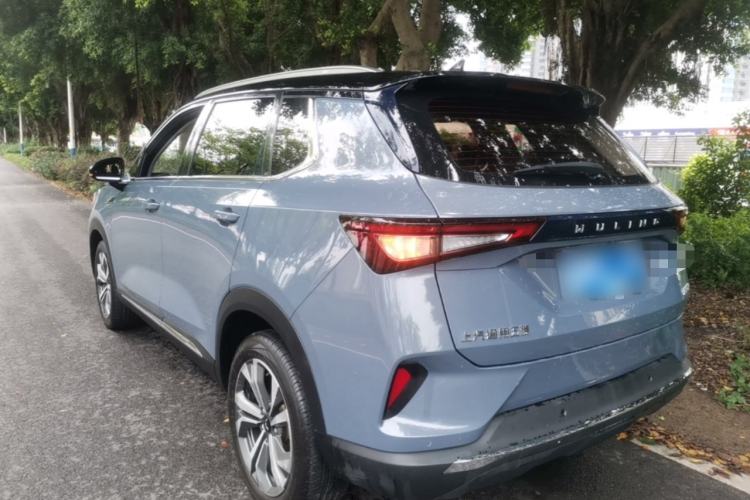 Used Wuling Asta 2021 1.5T CVT Starlight Edition Exterior 2