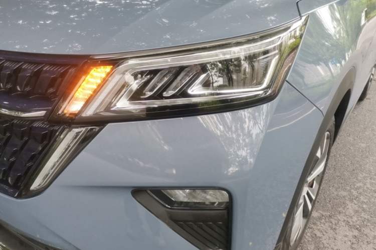 Used Wuling Asta 2021 1.5T CVT Starlight Edition Left Front Headlight