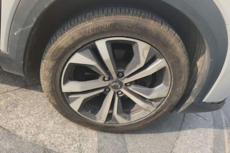 Used Wuling Asta 2021 1.5T CVT Star曜 Edition Right Front Wheel Hub