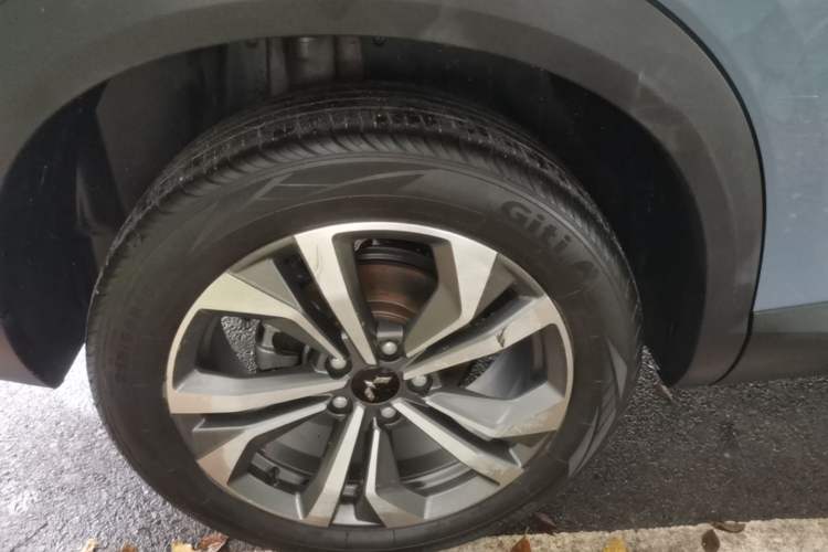 Used Wuling Asta 2021 1.5T CVT Starlight Edition Right Rear Wheel Hub