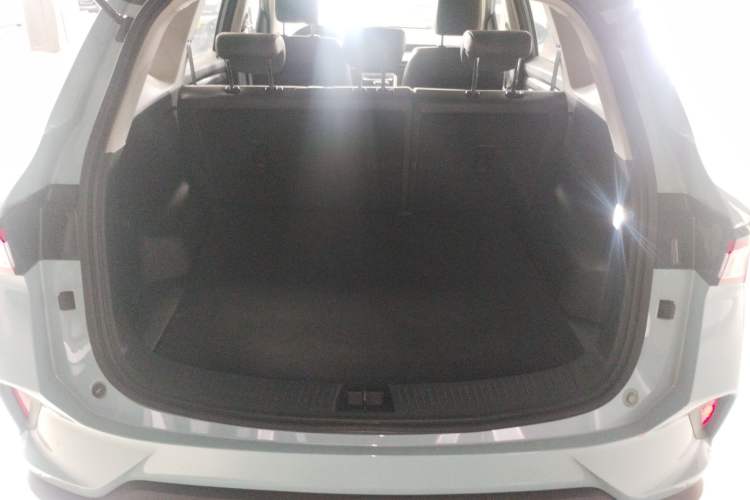 Used Wuling Asta 2021 1.5T CVT Star曜 Edition Trunk