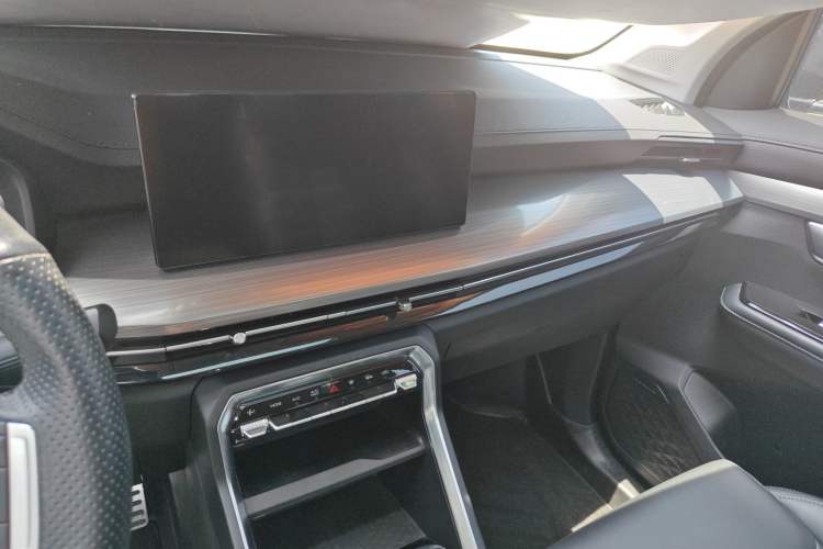 Used Wuling Asta 2021 1.5T Manual Starlight Edition Audio And AC Panel