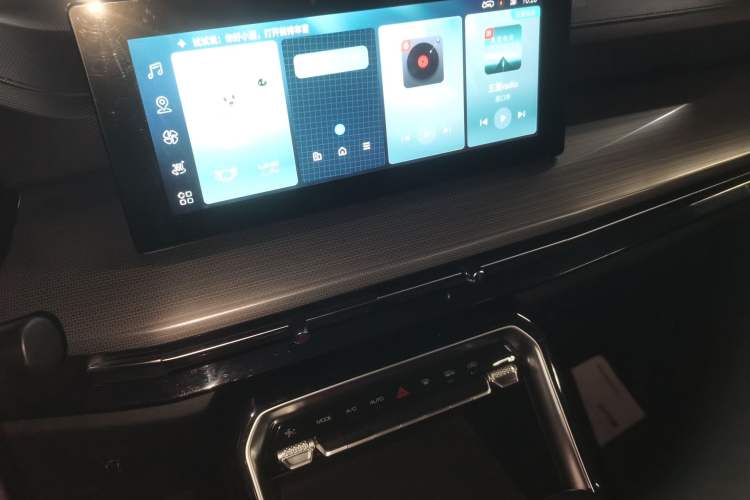 Used Wuling Asta 2021 1.5T CVT Star曜 Edition Audio And AC Panel