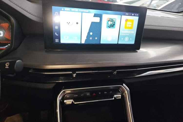 Used Wuling Asta 2021 1.5T CVT Starlight Edition Audio And AC Panel