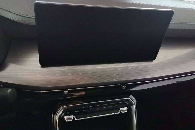 Used Wuling Asta 2021 1.5T CVT Starlight Edition Audio And AC Panel