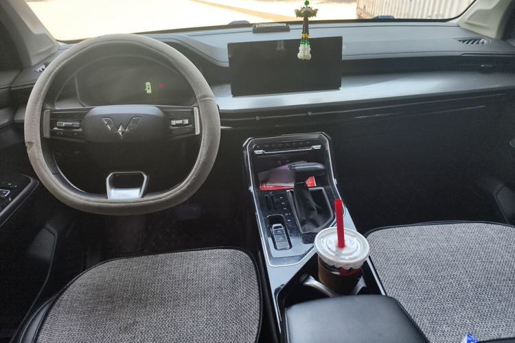 Used Wuling Asta 2021 1.5T CVT Star曜 Edition Center Console