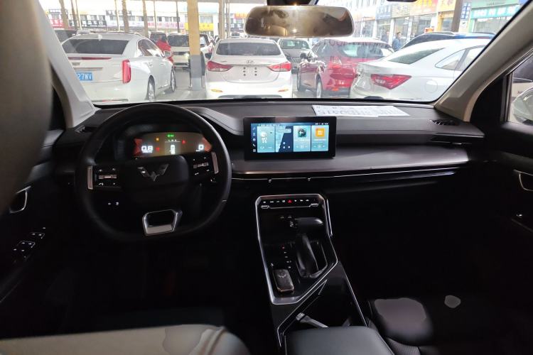 Used Wuling Asta 2021 1.5T CVT Starlight Edition Center Console