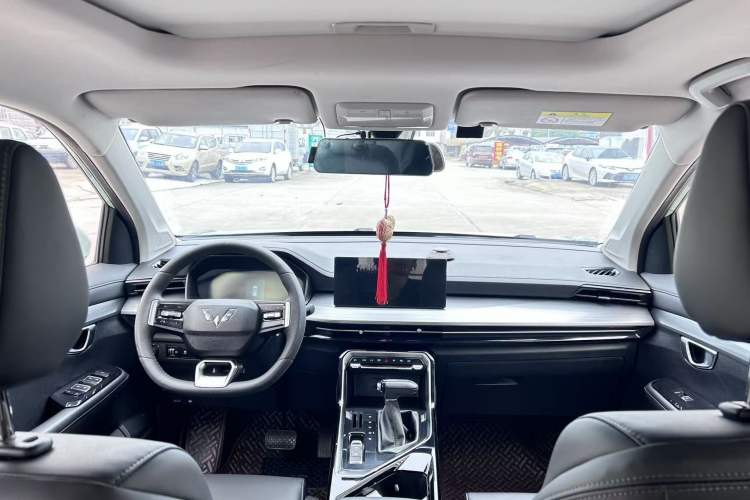 Used Wuling Asta 2021 1.5T CVT Starlight Edition Center Console