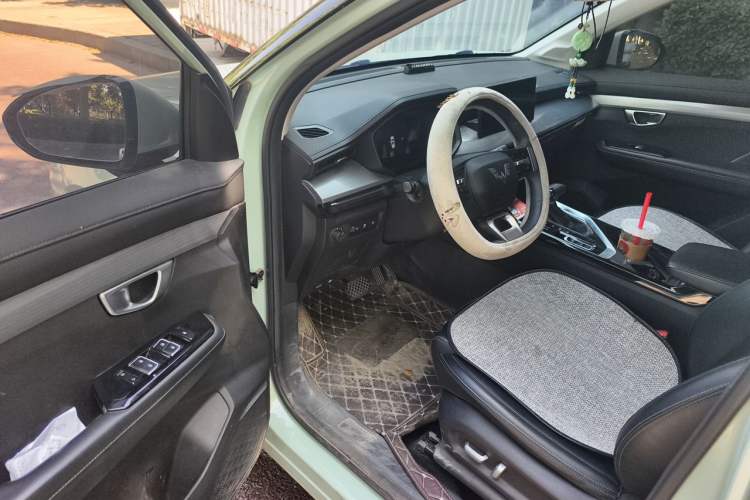 Used Wuling Asta 2021 1.5T CVT Star曜 Edition Driver Seat