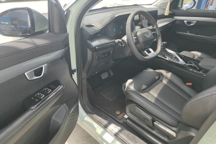 Used Wuling Asta 2021 1.5T CVT Starlight Edition Driver Seat