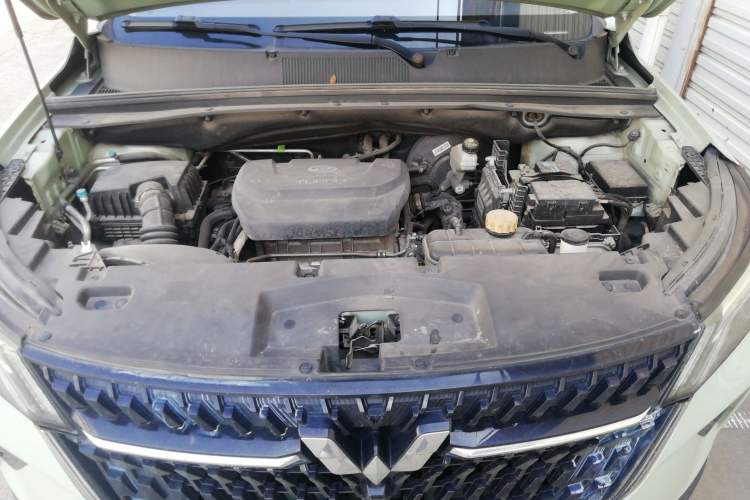 Used Wuling Asta 2021 1.5T CVT Star曜 Edition Engine Bay