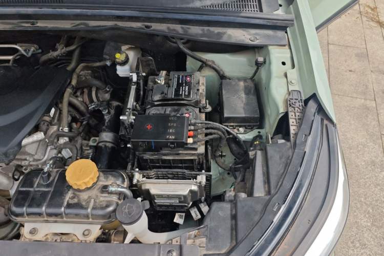 Used Wuling Asta 2021 1.5T CVT Starlight Edition Engine Bay Left