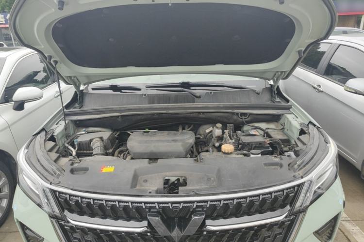 Used Wuling Asta 2021 1.5T CVT Star曜 Edition Engine Bay