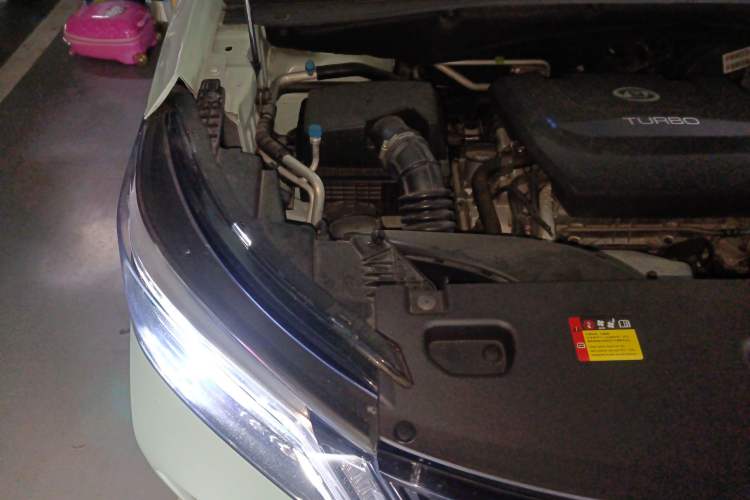 Used Wuling Asta 2021 1.5T CVT Star曜 Edition Engine Bay Right