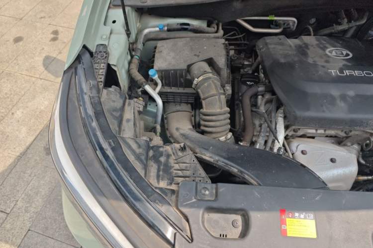 Used Wuling Asta 2021 1.5T CVT Starlight Edition Engine Bay Right