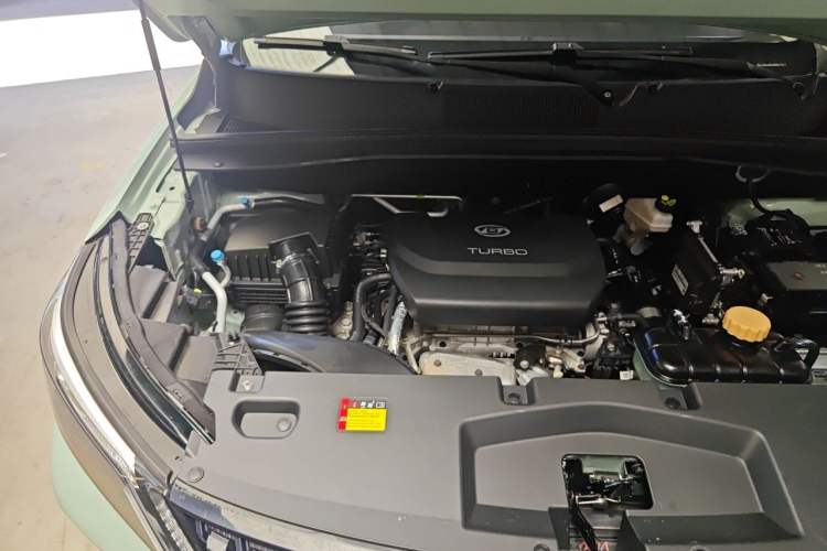 Used Wuling Asta 2021 1.5T CVT Star曜 Edition Engine Bay Right