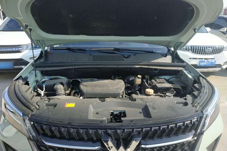 Used Wuling Asta 2021 1.5T CVT Star曜 Edition Engine Bay