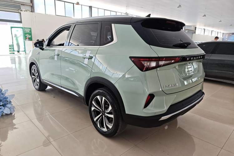 Used Wuling Asta 2021 1.5T CVT Starlight Edition Exterior 3