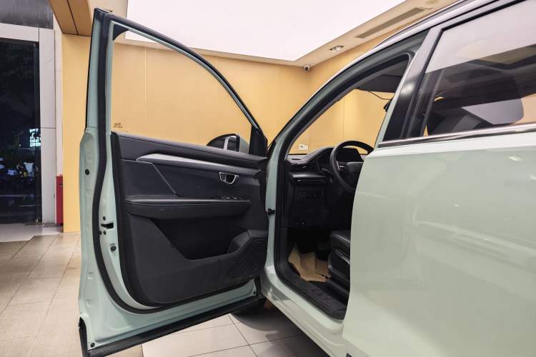 Used Wuling Asta 2021 1.5T CVT Starlight Edition Exterior 8