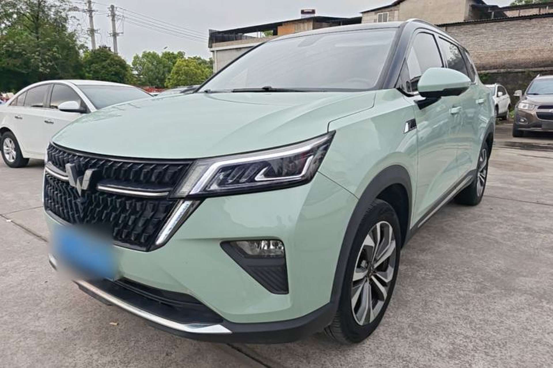 Used Wuling Asta 2021 1.5T CVT Star曜 Edition Front Left 45 Deg