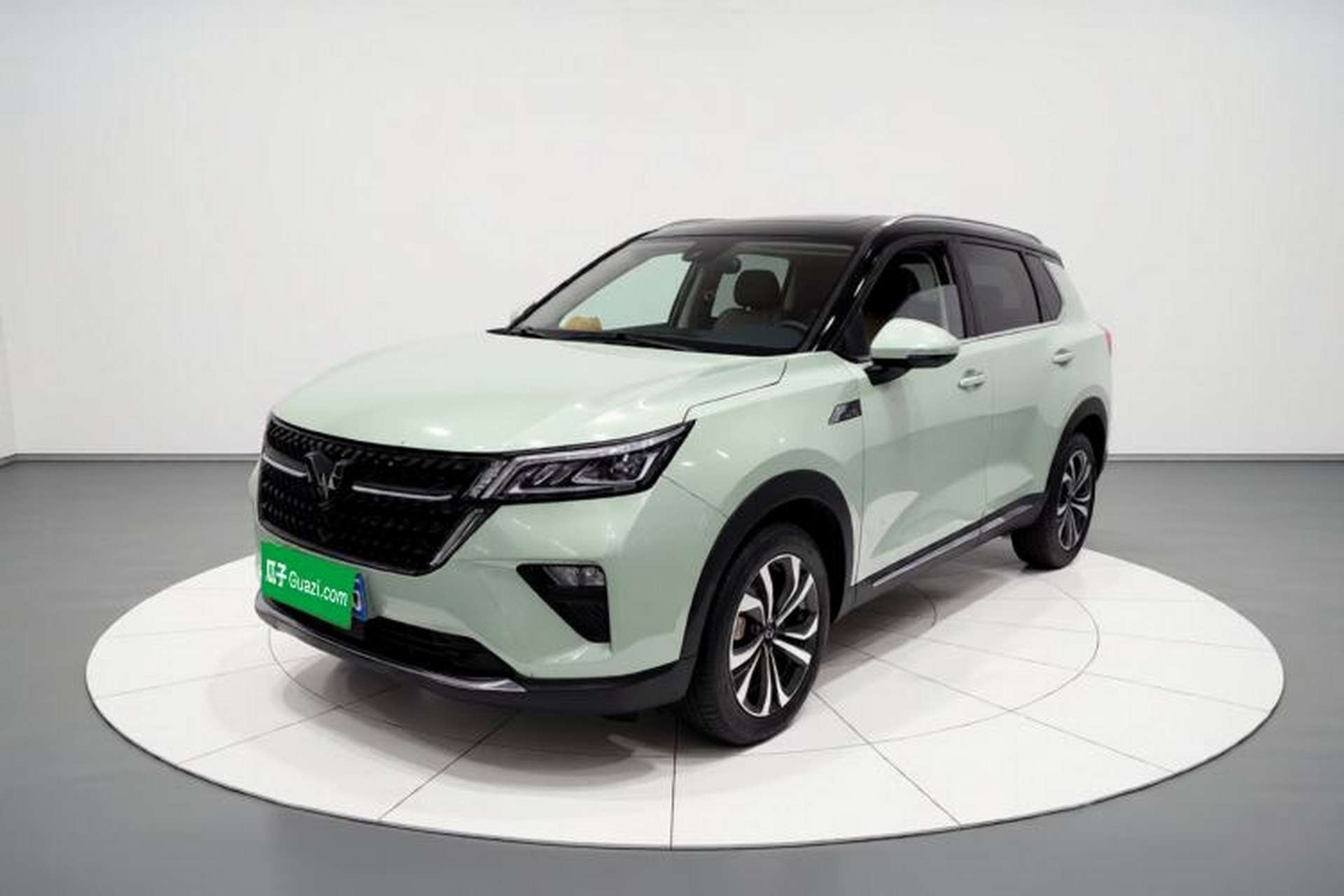Used Wuling Asta 2021 1.5T CVT Star曜 Edition Front Left 45 Deg