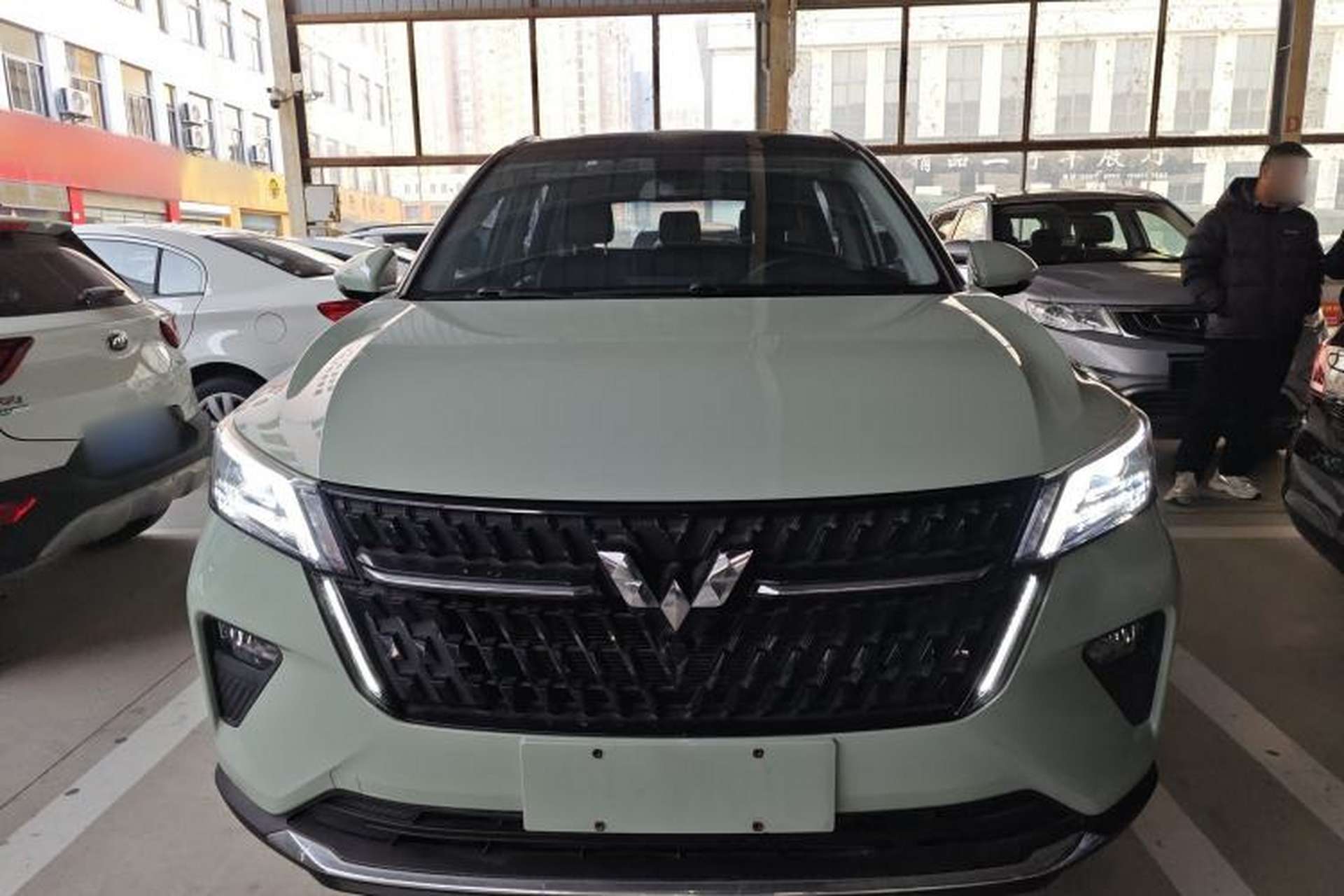 Used Wuling Asta 2021 1.5T CVT Starlight Edition Front