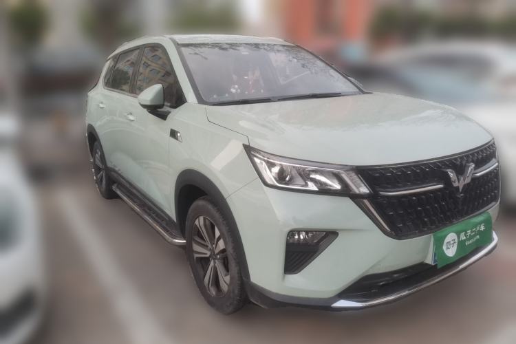 Used Wuling Asta 2021 1.5T Manual Starlight Edition Front Right 45 Deg