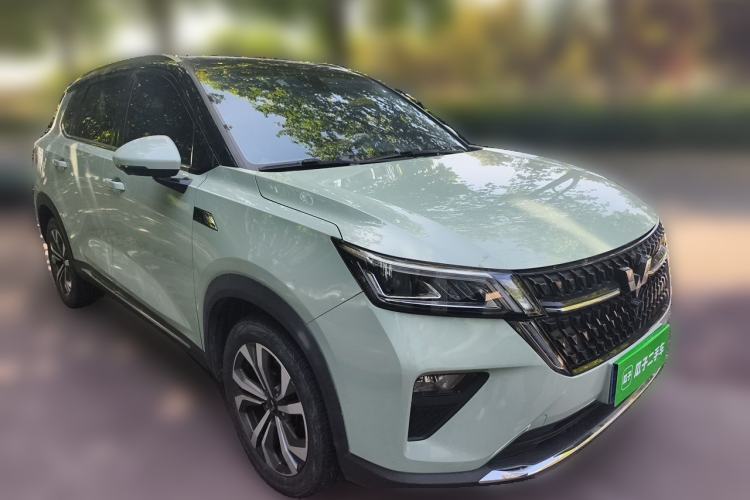 Used Wuling Asta 2021 1.5T CVT Star曜 Edition Front Right 45 Deg
