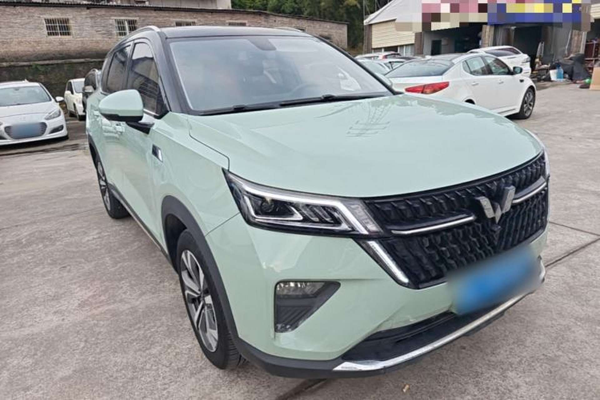 Used Wuling Asta 2021 1.5T CVT Star曜 Edition Front Right 45 Deg