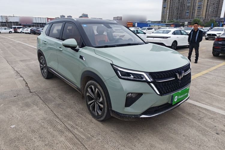 Used Wuling Asta 2021 1.5T CVT Star-Yao Edition Front Right 45 Deg