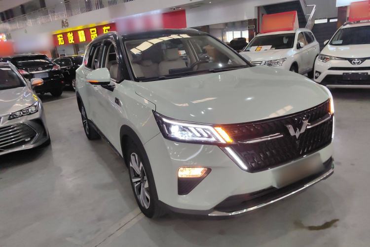 Used Wuling Asta 2021 1.5T CVT Star曜 Edition Front Right 45 Deg