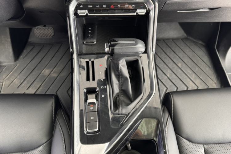 Used Wuling Asta 2021 1.5T CVT Starlight Edition Gear Lever