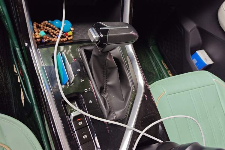 Used Wuling Asta 2021 1.5T CVT Star曜 Edition Gear Lever