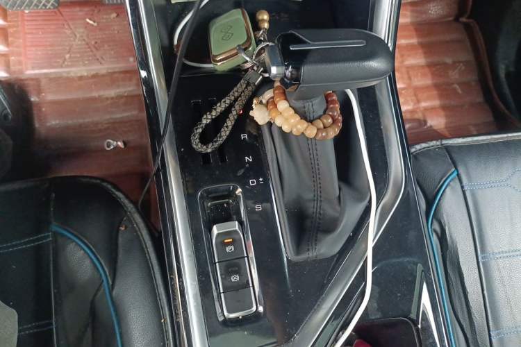 Used Wuling Asta 2021 1.5T CVT Star曜 Edition Gear Lever
