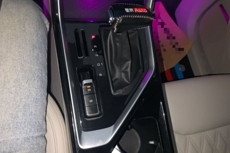 Used Wuling Asta 2021 1.5T CVT Star曜 Edition Gear Lever