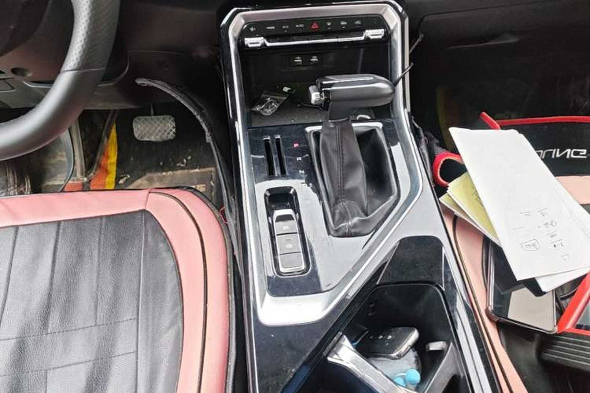 Used Wuling Asta 2021 1.5T CVT Star曜 Edition Gear Lever