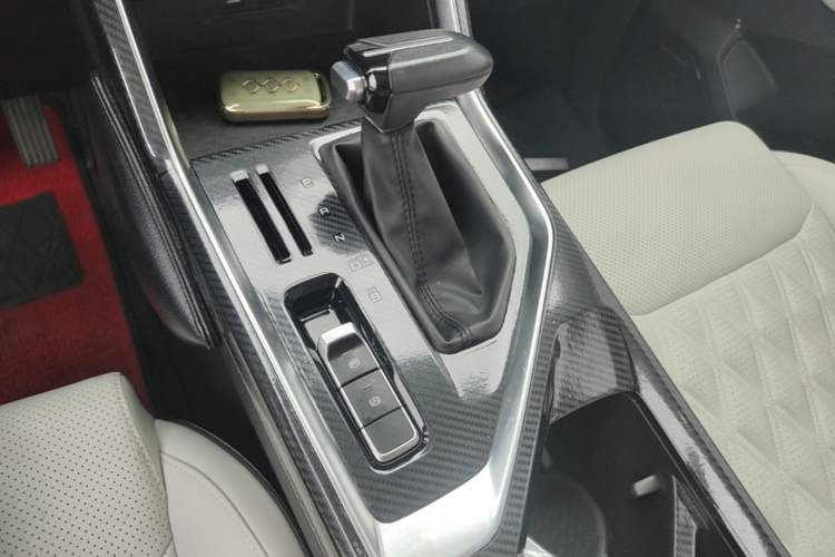 Used Wuling Asta 2021 1.5T CVT Star曜 Edition Gear Lever