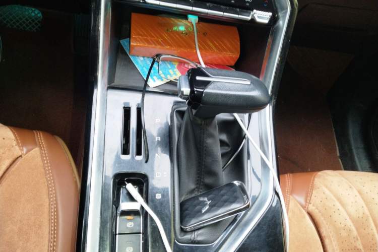 Used Wuling Asta 2021 1.5T CVT Star曜 Edition Gear Lever