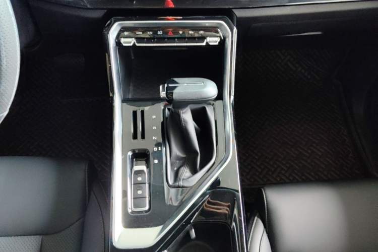 Used Wuling Asta 2021 1.5T CVT Starlight Edition Gear Lever