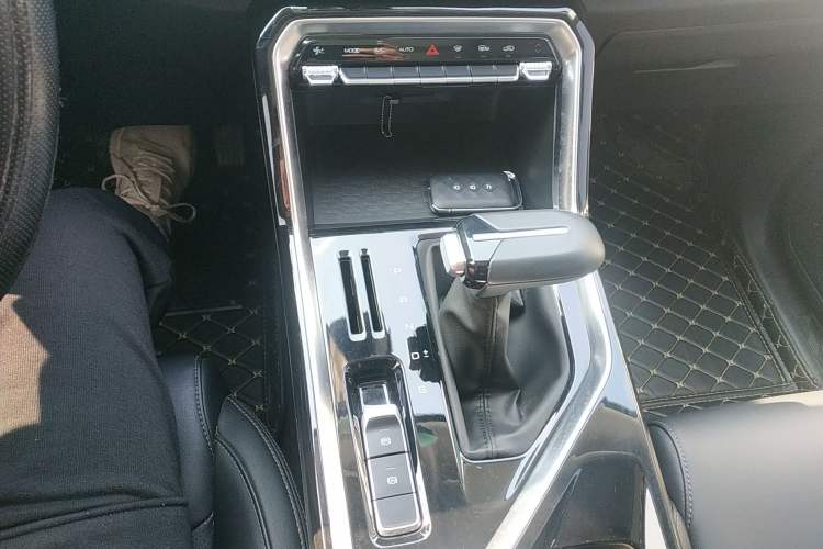 Used Wuling Asta 2021 1.5T CVT Star曜 Edition Gear Lever