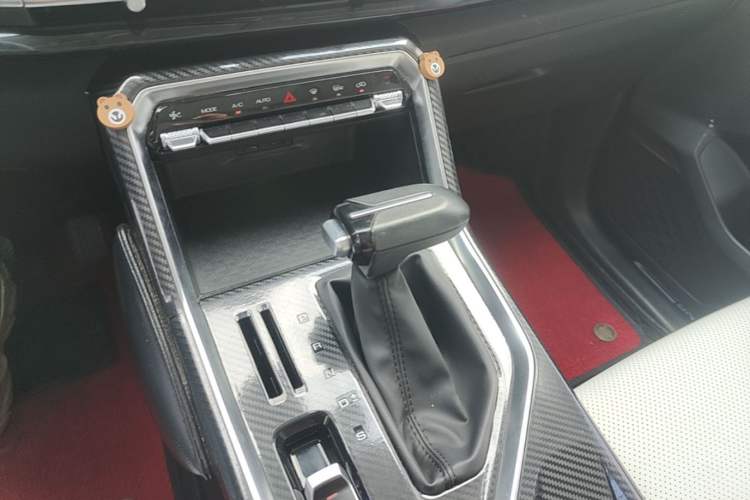Used Wuling Asta 2021 1.5T CVT Star曜 Edition Gear Lever