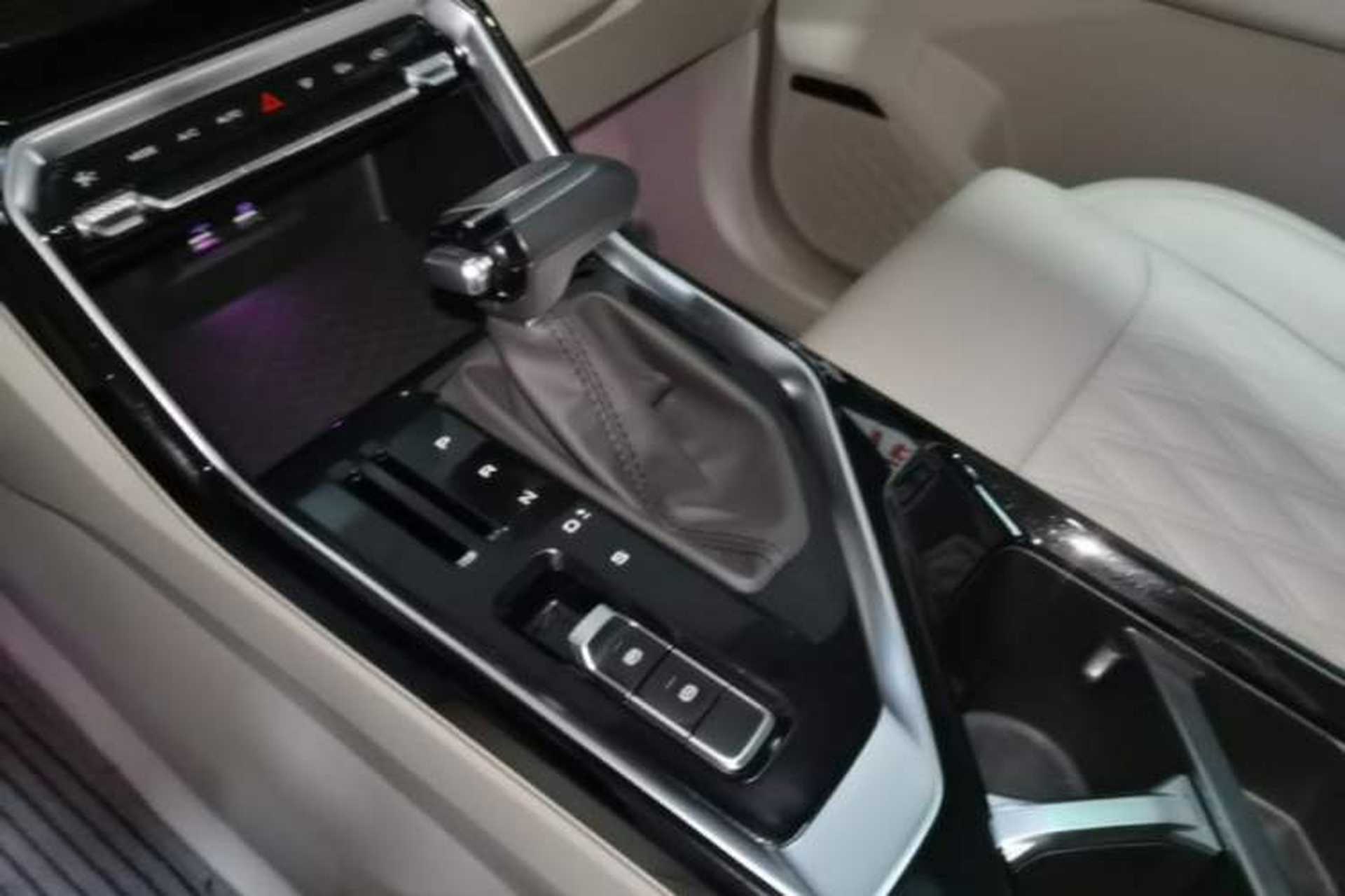 Used Wuling Asta 2021 1.5T CVT Star曜 Edition Gear Lever