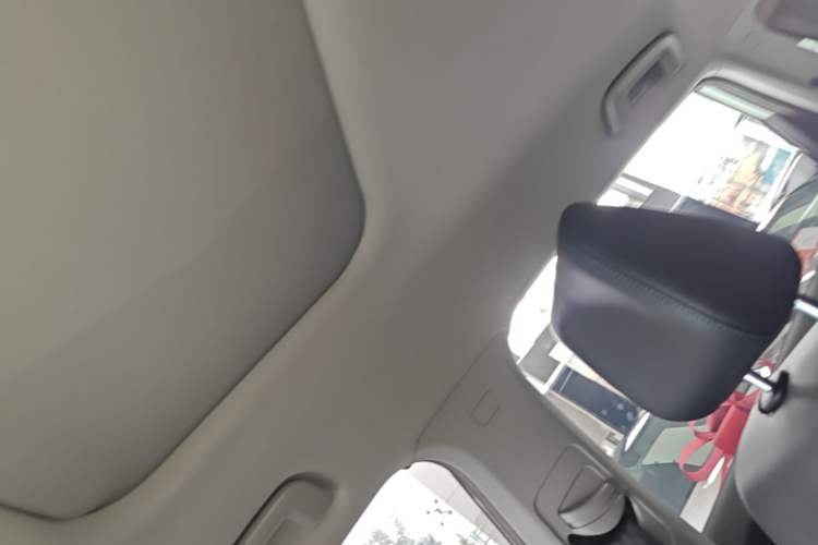 Used Wuling Asta 2021 1.5T CVT Starlight Edition Headliner