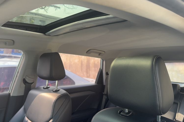 Used Wuling Asta 2021 1.5T CVT Starlight Edition Headliner