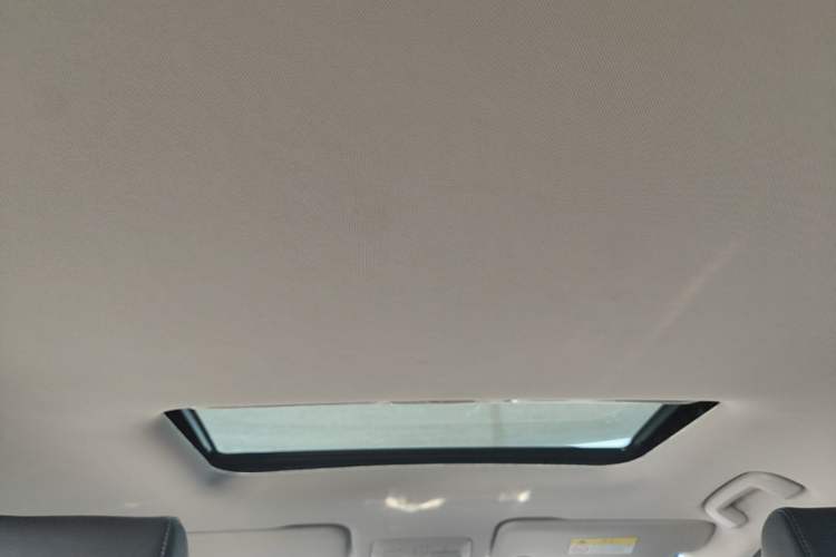 Used Wuling Asta 2021 1.5T CVT Starlight Edition Headliner