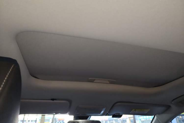 Used Wuling Asta 2021 1.5T CVT Starlight Edition Headliner