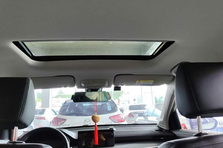 Used Wuling Asta 2021 1.5T CVT Starlight Edition Headliner